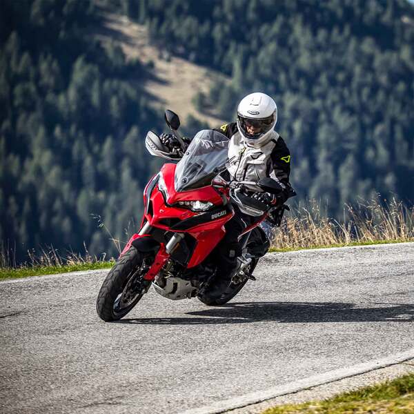 Caberg Helm | Levo X | weiß metallic